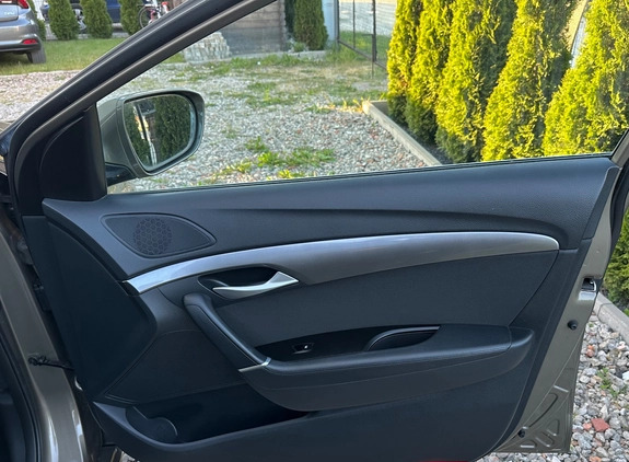 Hyundai i40 cena 38700 przebieg: 145300, rok produkcji 2014 z Swarzędz małe 301